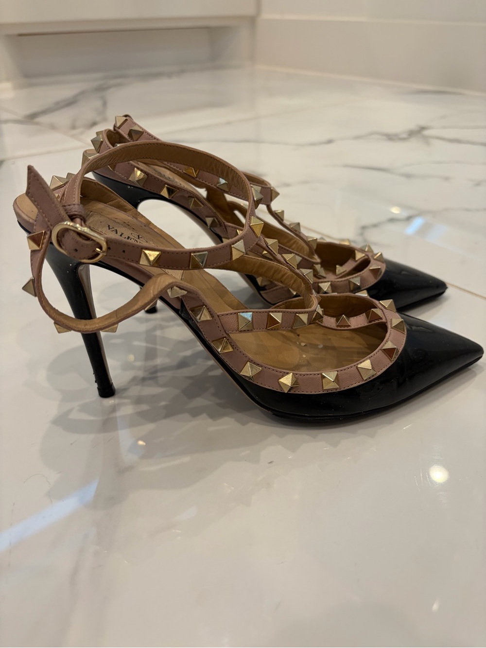 Valentino Garavani Black Patent and Nude Studded T-Strap Heels 38.5